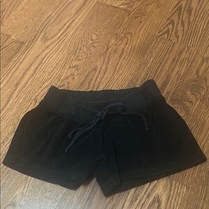 Hard Tail  Black Shorts (Junior Medium)